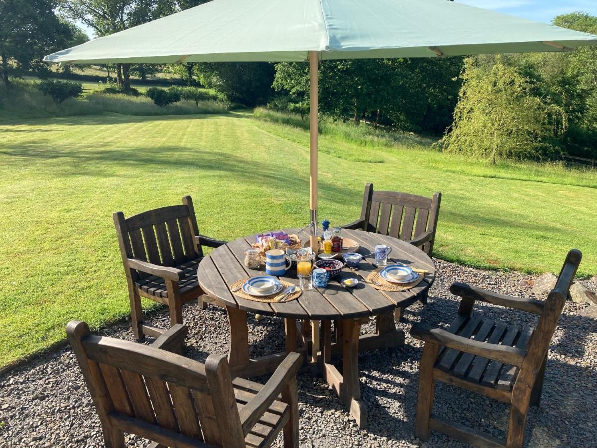 Meadowland Farm Bed & Breakfast Dolton Eksteriør bilde